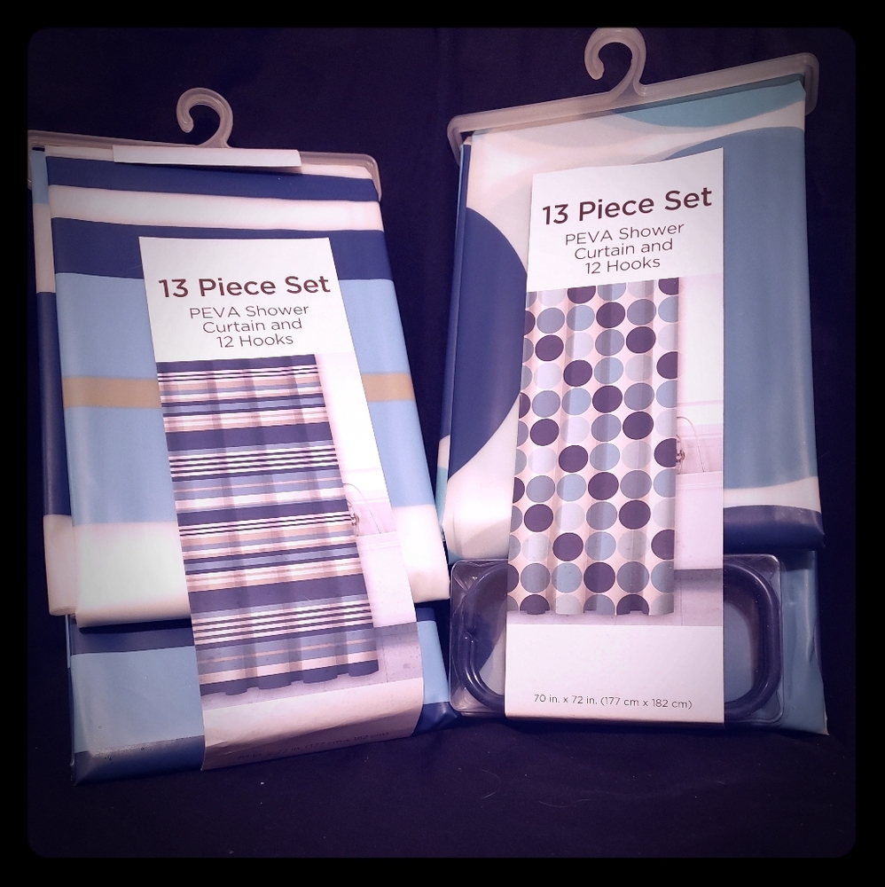 Shower curtain set